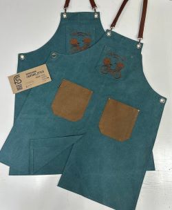 Фартуки со шлицей